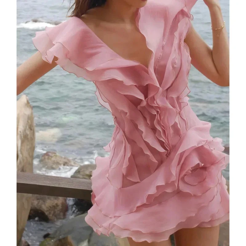 Elegante sólido em camadas plissado borda mini vestido feminino sexy barco pescoço sem mangas vestidos sem costas 2024 verão senhora férias vestidos