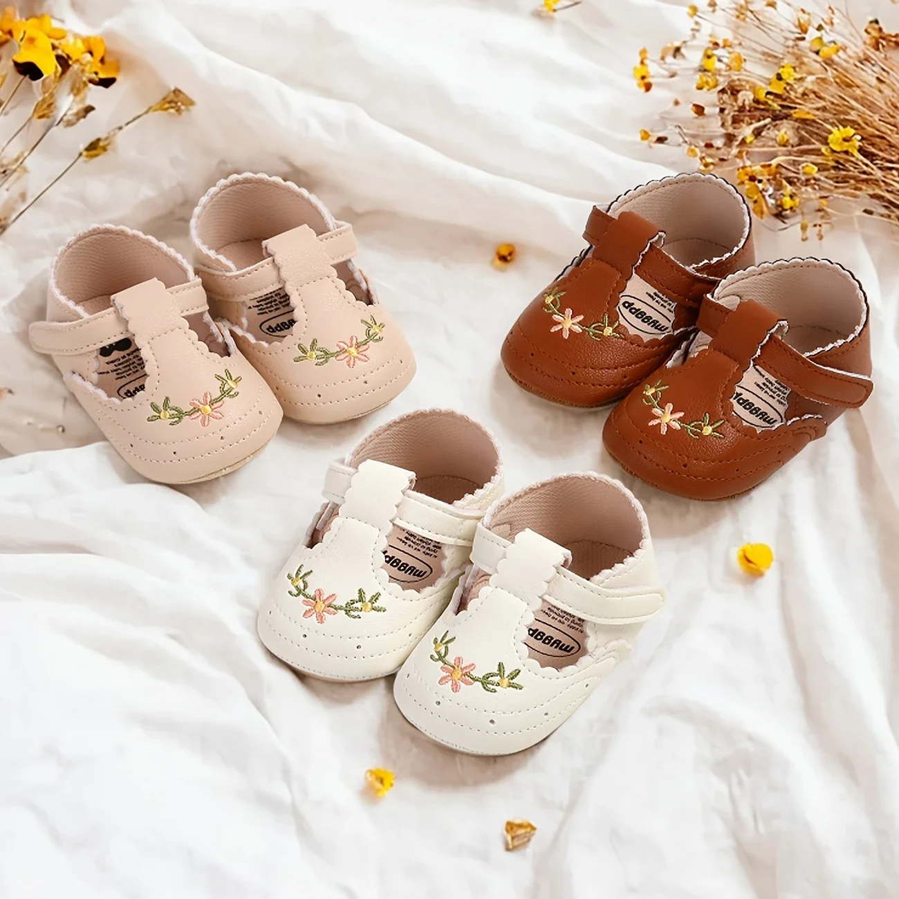 Spring and Autumn Baby Princess Shoes 0-1 Baby Shoes Embroidered PU Leather Baby Single Shoes Soft Bottom Anti Slip Sneakers