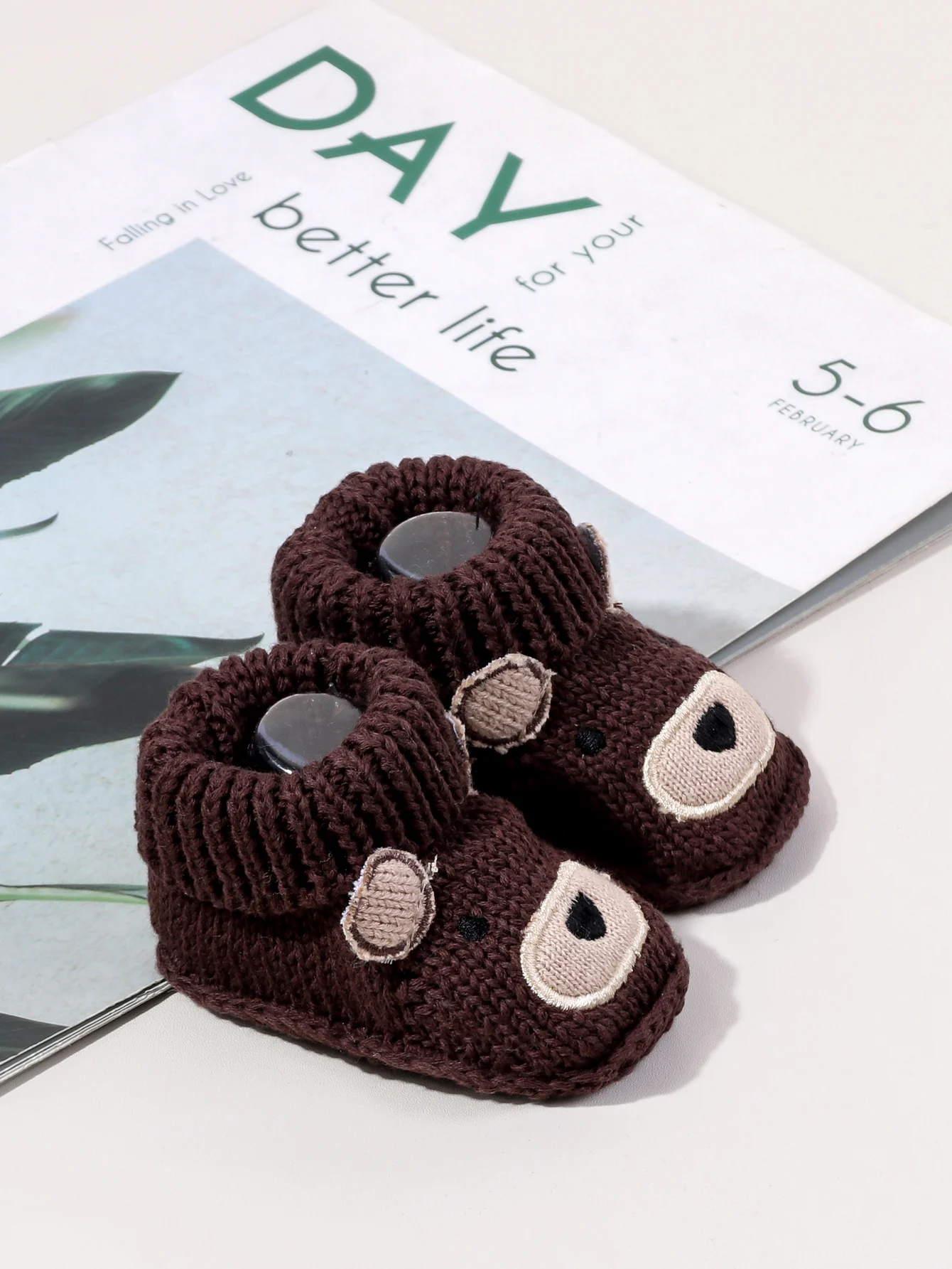 Neue gestrickte Babyschuhe für 0-3 Monate, warm, weich, bequem, mit Cartoon-Muster, für Kleinkinder, rutschfeste Sockenschuhe für Kleinkinder – Detail 8