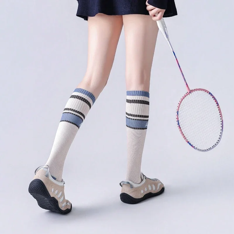 Women Sport Socks Fashion Athletic Calf Socks For Women Retro Color Striped Compression Socks for Running, Casual Outfits