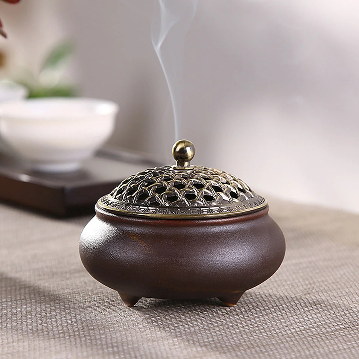 

Beautiful Fine Workmanship Incense Burner Ceramic Vintage Censer for Tea Room Bathroom Yoga Christmas Gift 130G