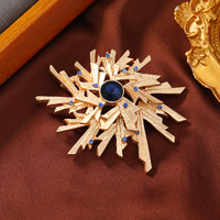 Court Style Vintage Brooch Mechanical Shape Brooch Double Design Snowflakes Corsage Blazer Pin Accessory