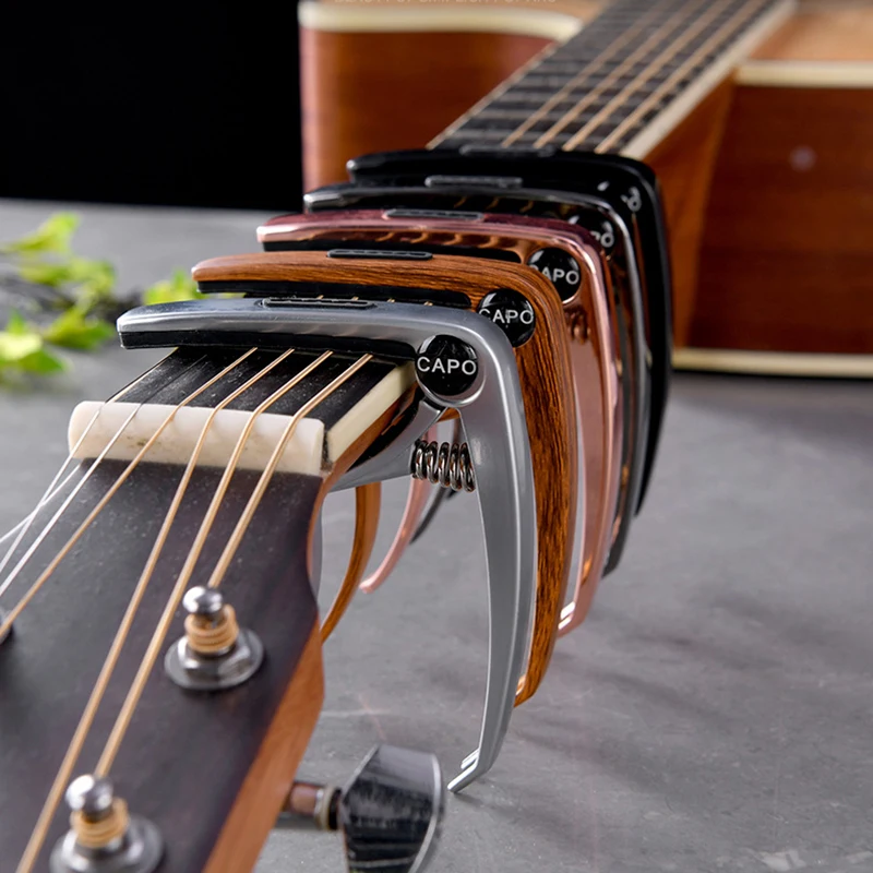 Metall Gitarre Capo Tuner Clamp Professionelle Schlüssel Trigger Einhand Capos Clip Zinklegierung für Akustische Elektrische Gitarre mit Plektrum – Detail 8