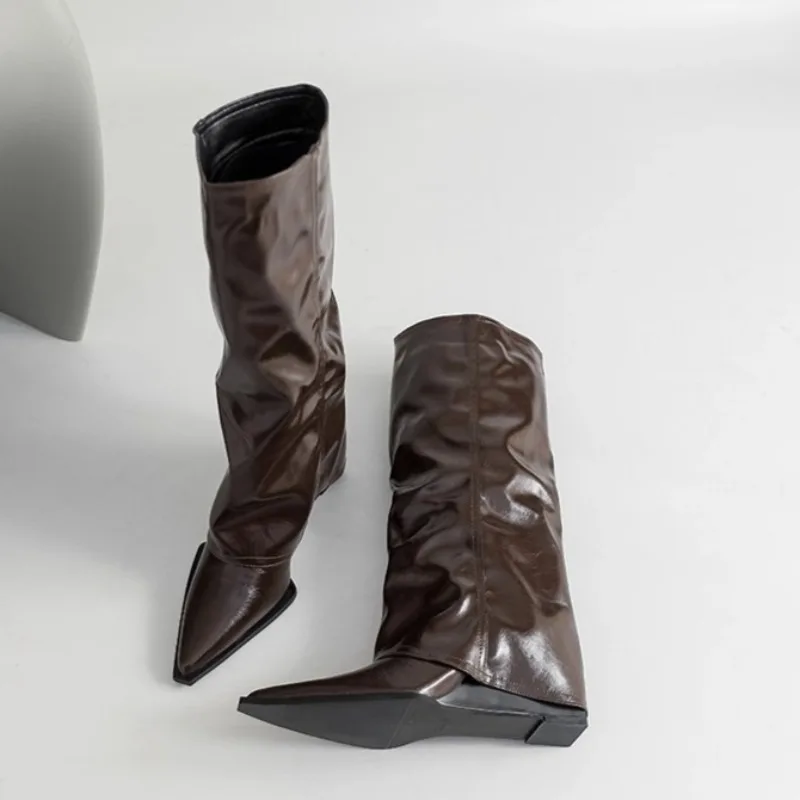 أحذية ذات ثنيات متوسطة الساق، أحذية عصرية بمقدمة مدببة ونعل ناعم ومضادة للانزلاق ومقاومة للاهتراء