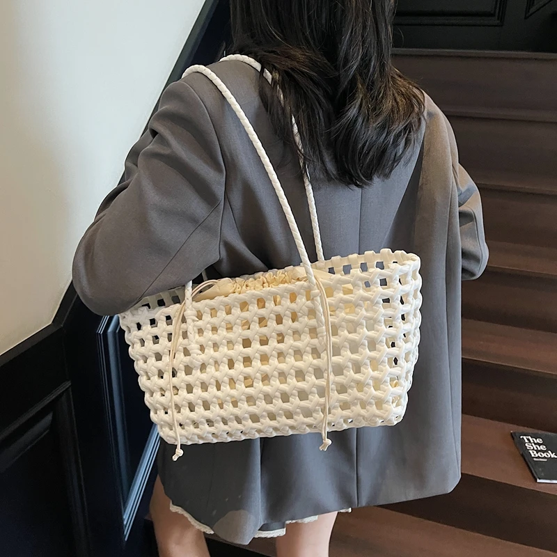 Thumbnail 3 - #77 Best Shopping Tote Bags to Buy In 2026
