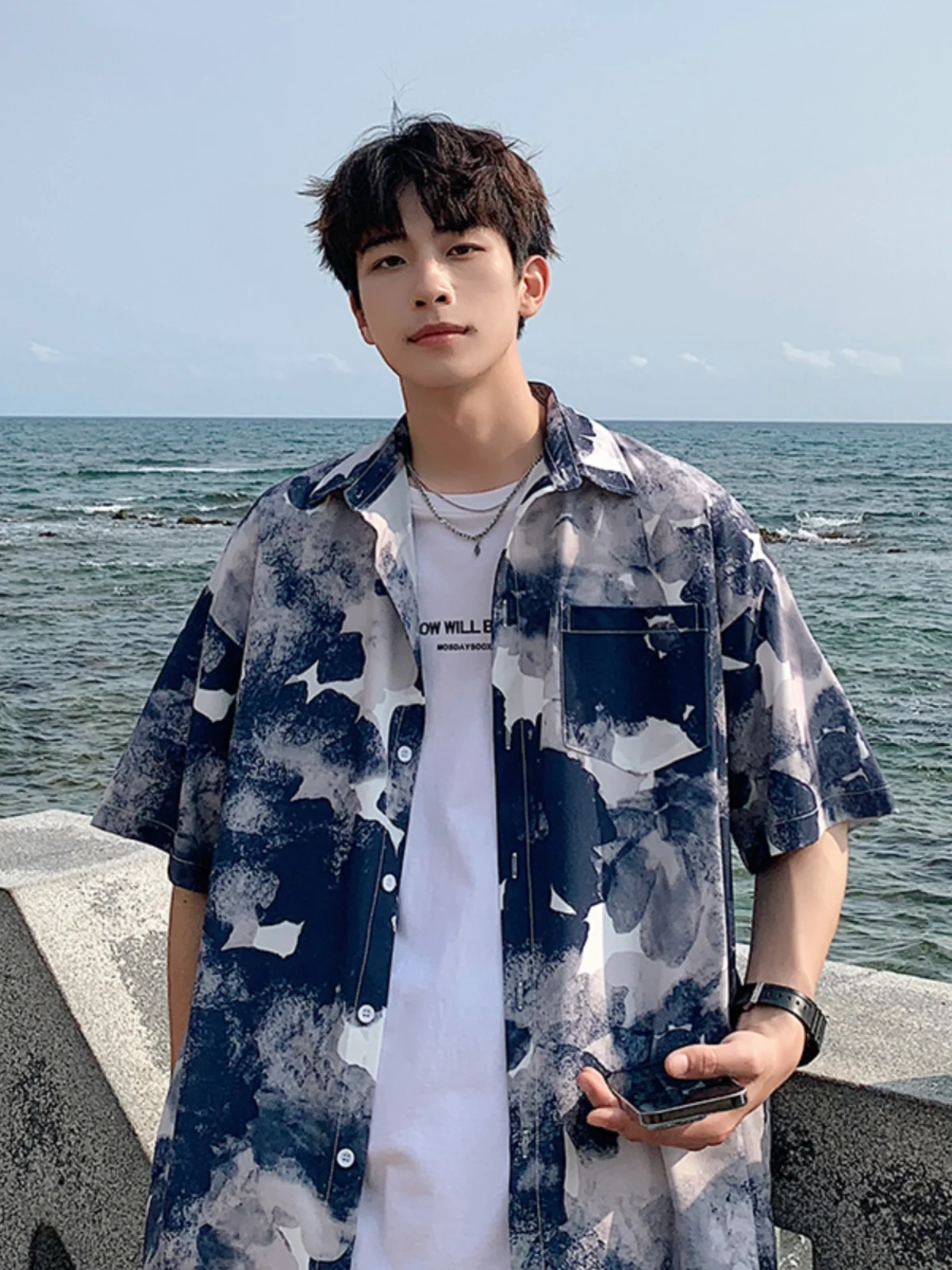 

Мужская летняя рубашка с цветочным принтом в гавайском стиле, тонкая, из ледяного шелка, с коротким рукавом, свободного кроя, из полиэстера, молодежная модная летняя рубашка