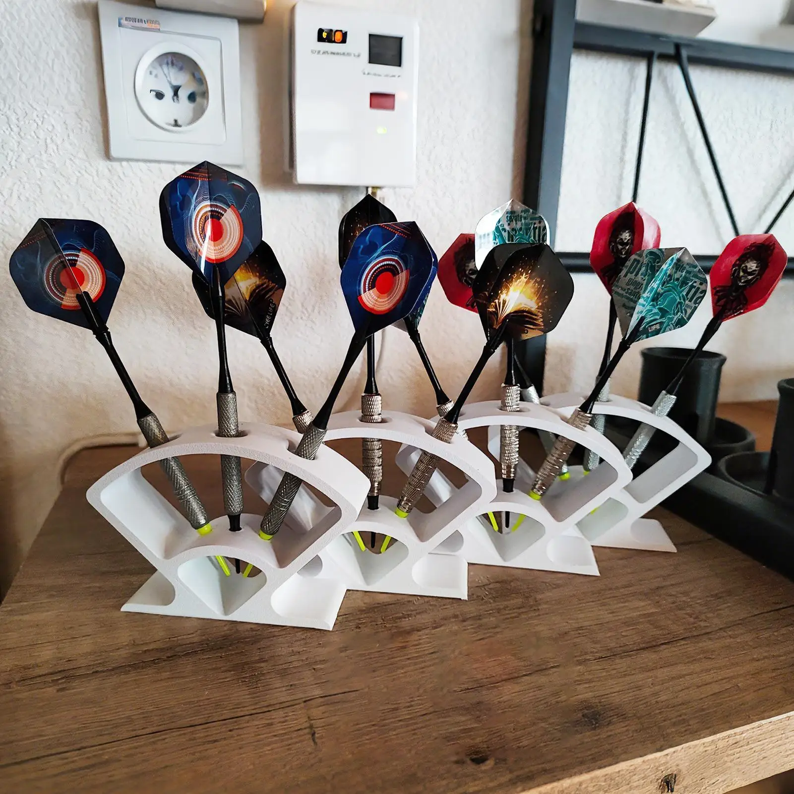 

Dart Holder Stand for Desktop Vertical darts rack can Capacity hold 3 Darts display bracket for Shelf Bedroom Darts supplies