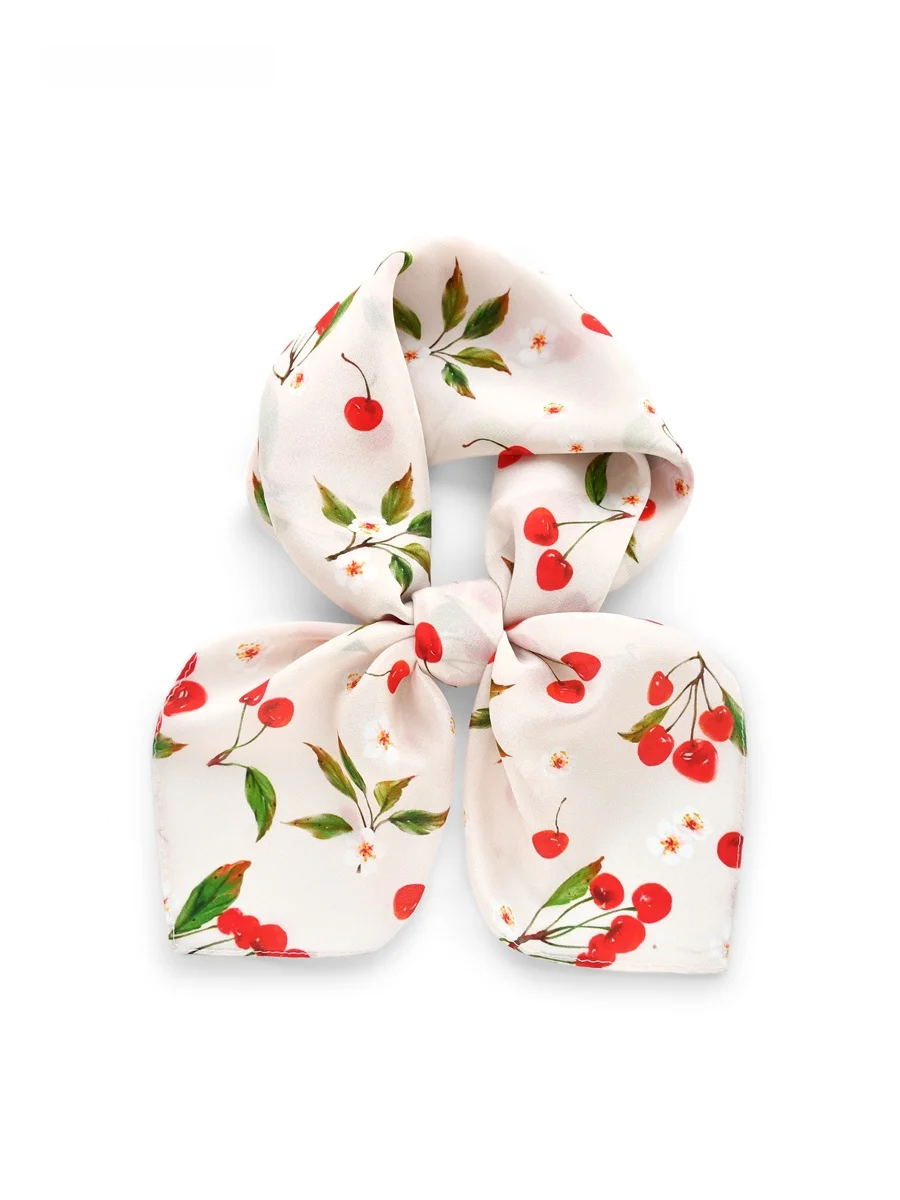 チェリーピンクのシルクスカーフギフトボックス、桑絹の小さな正方形スカーフ、シルクの土産、友人への誕生日プレゼント、田舎風の花柄プリント