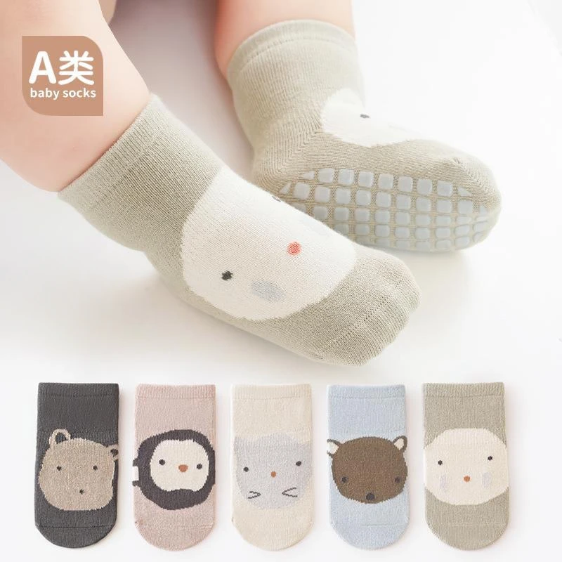 Children's socks autumn and winter new combed cotton breathable adhesive anti slip floor socks cartoon comfortable baby socks