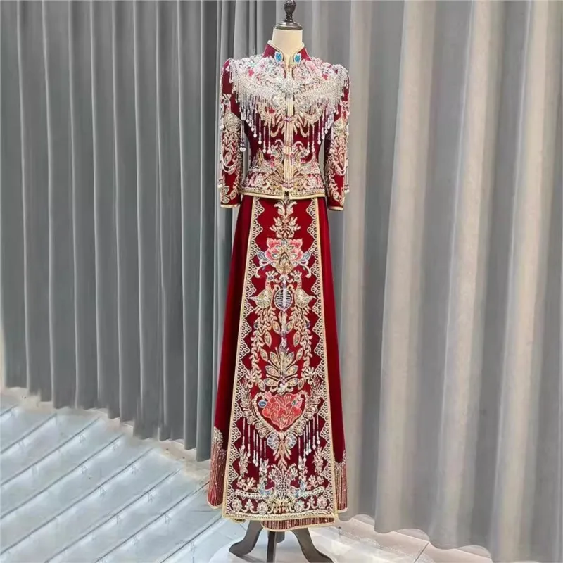 

New heavy-duty tassel style dragon and phoenix Chinese toasting clothing