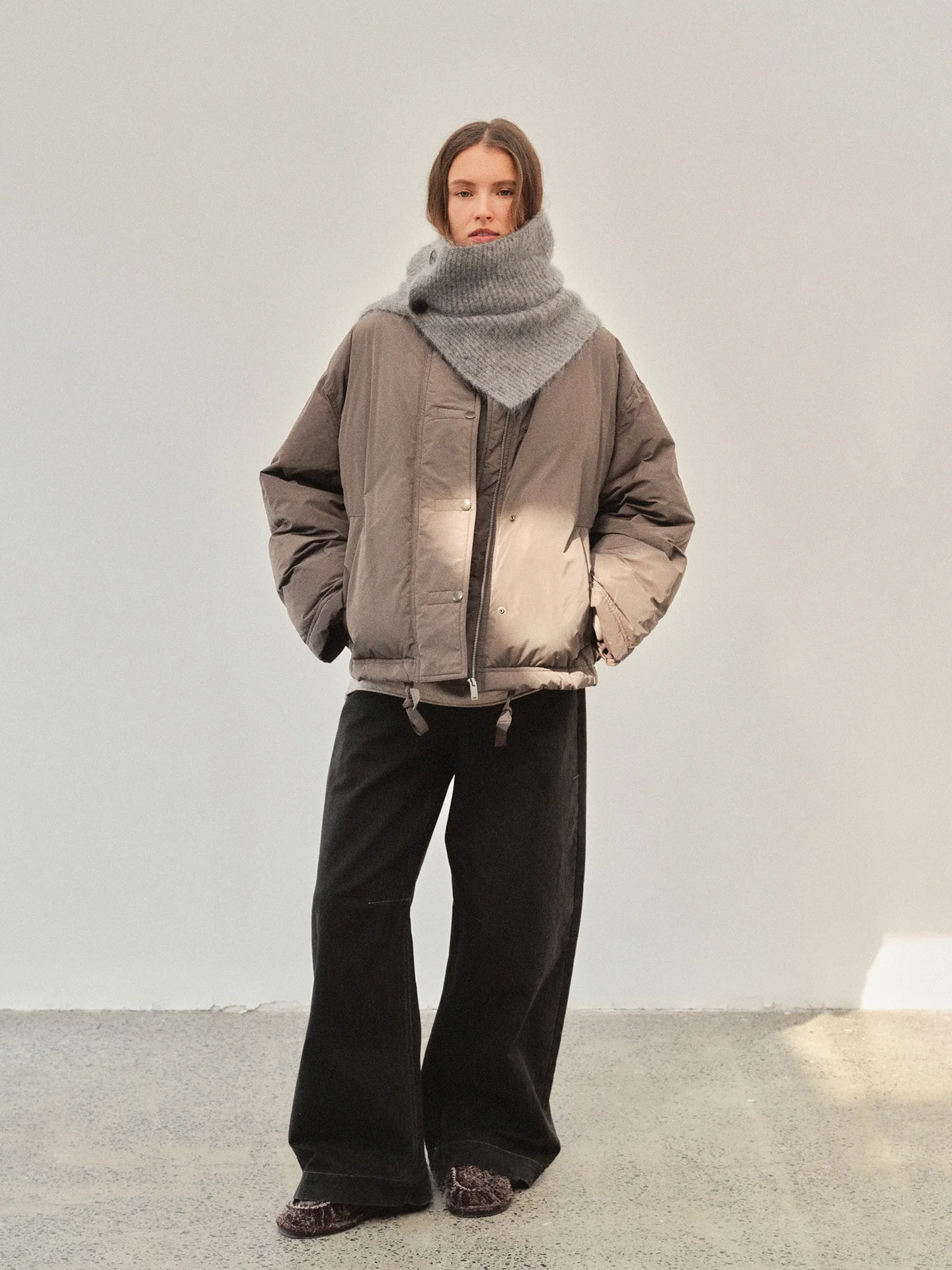 

GORRI Glossy Stand Collar down Jaet Strong Waterproof Thi Warm 90 New National Stand White Du down Outerwear