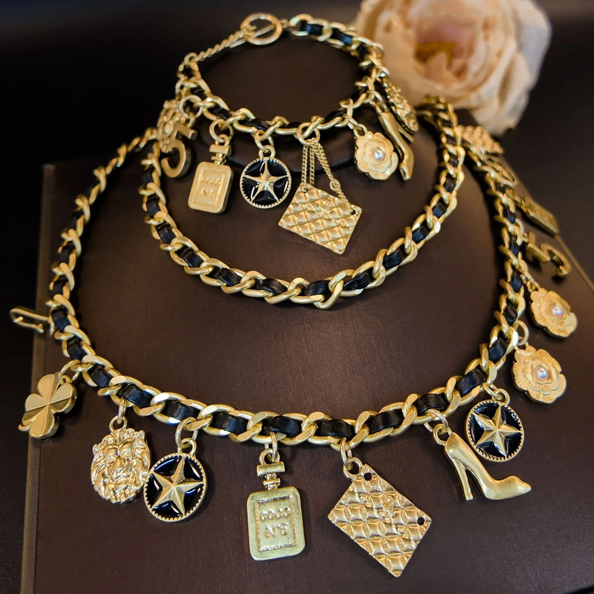 Premium Flower Digital Bag Perfume Tassel Pendant PU Gold-Plated Chain Bracelet Waist Chain Retro Temperament Jewelry