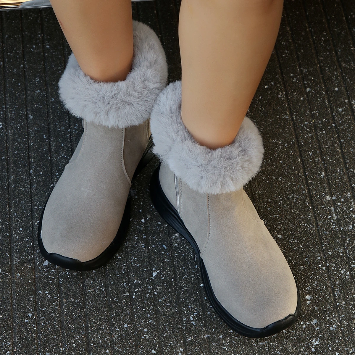 2026 Winter Neue Mode Damenstiefel Verdickte Warme Baumwollschuhe Wildleder Dickbesohlte Rutschfeste Damen-Sneaker Lässige Schneestiefel – Detail 18