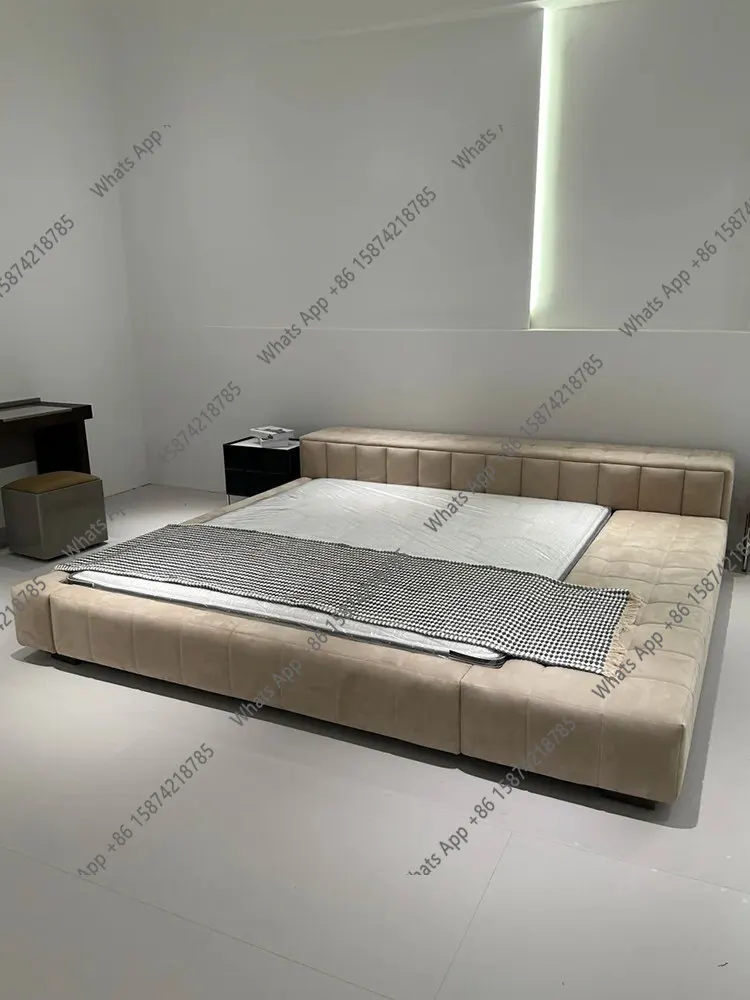 J Bed: Italian Minimalist Fabric Designer Square Plaid Low Back Floor-to-ceiling Tatami Bedroom Double Bed Minimalist Italian St