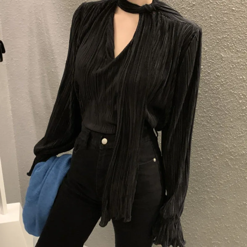 

Chic Early Spring Women's irt V-Ne Loose Wide Sve Bell Sve Netie Loose Fit Versatile Long Sve Top for Ladies