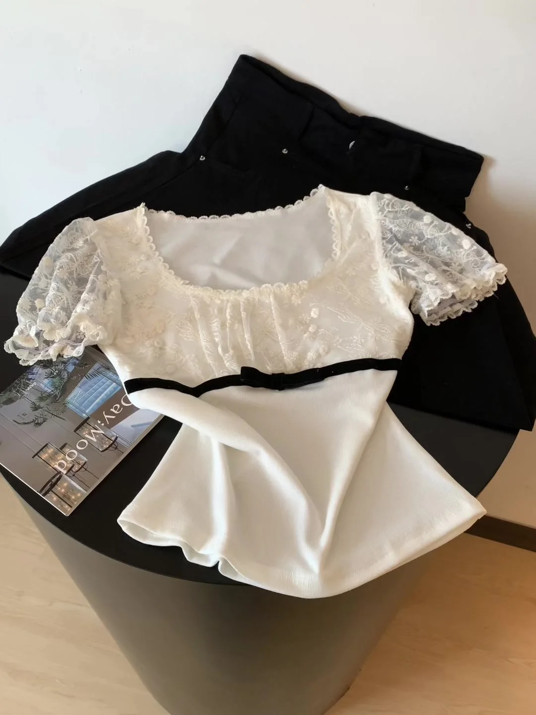 Women's Apricot Square Neck Lace Patchwork Puff Sleeve T-shirt Korean Style Y2K Gyaru T-shirt Slim U-Neck Top for Women Summer