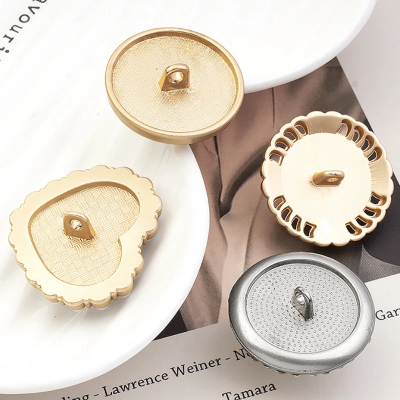 Luxury Rhinestones Button Imitation Pearl Metal Shank Buttons for Women Windbreaker Coat Sweater DIY Apparel Sewing Accessories