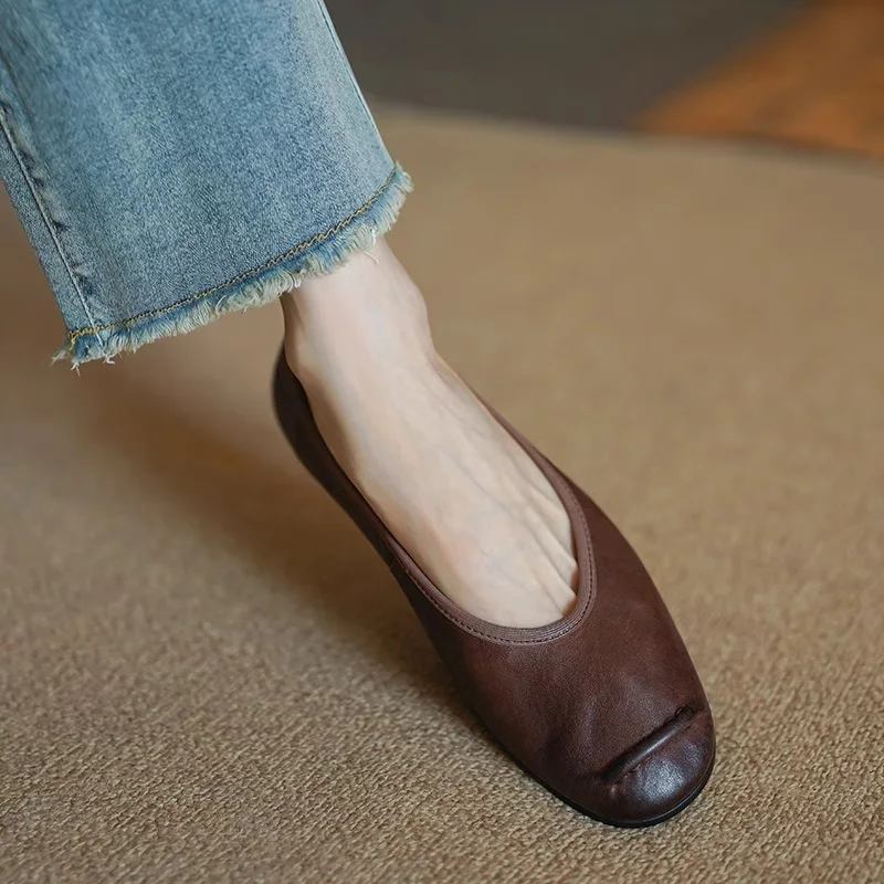 Round Toe Ballet Flats On Low Heel Basic Flats Retro Soft Horsehide Loafers Spring  Shoes Woman Slip On Ladies Vinttage Shoes