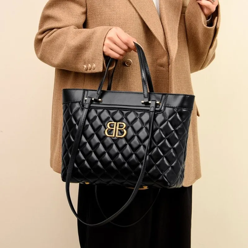 

Elegant Handbag Underarm Maillard Style JK School Simple Cute Shoulder Bags Portable Casual Creative Exquisite