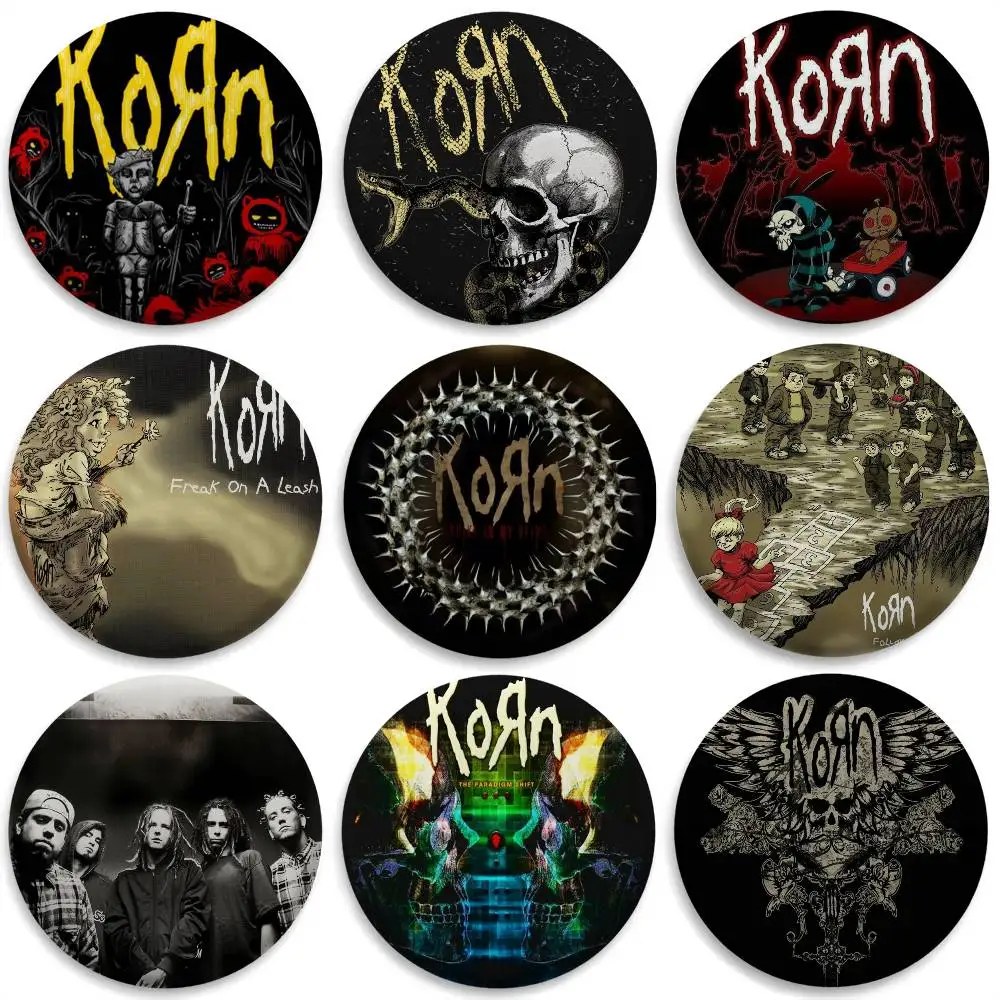 

K-Korn Band Rock Cool Badges Round Exquisite Badge Brooches Creative Pins For Clothes Hat Backpack Gift Accessories