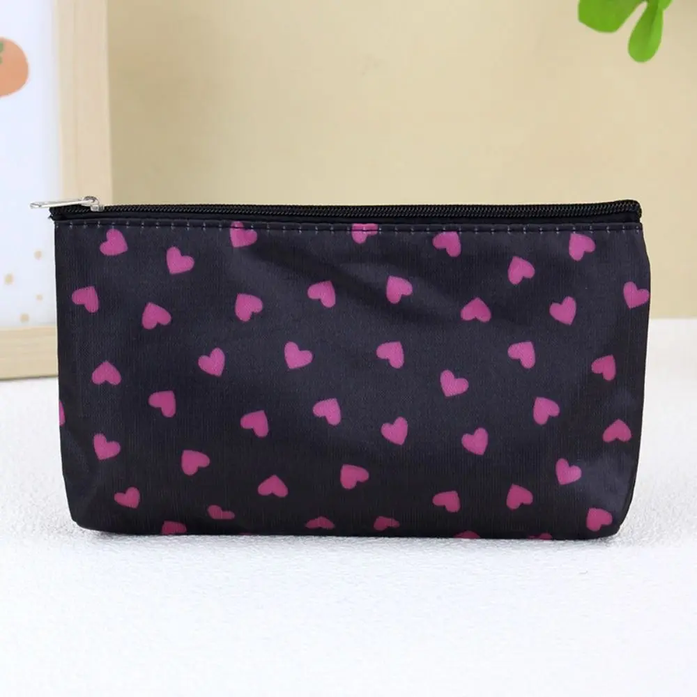 

Heart Pattern Makeup Bag Large-Capacity Multi-Functional Cosmetics Storage Box Space Saving Fashion Design