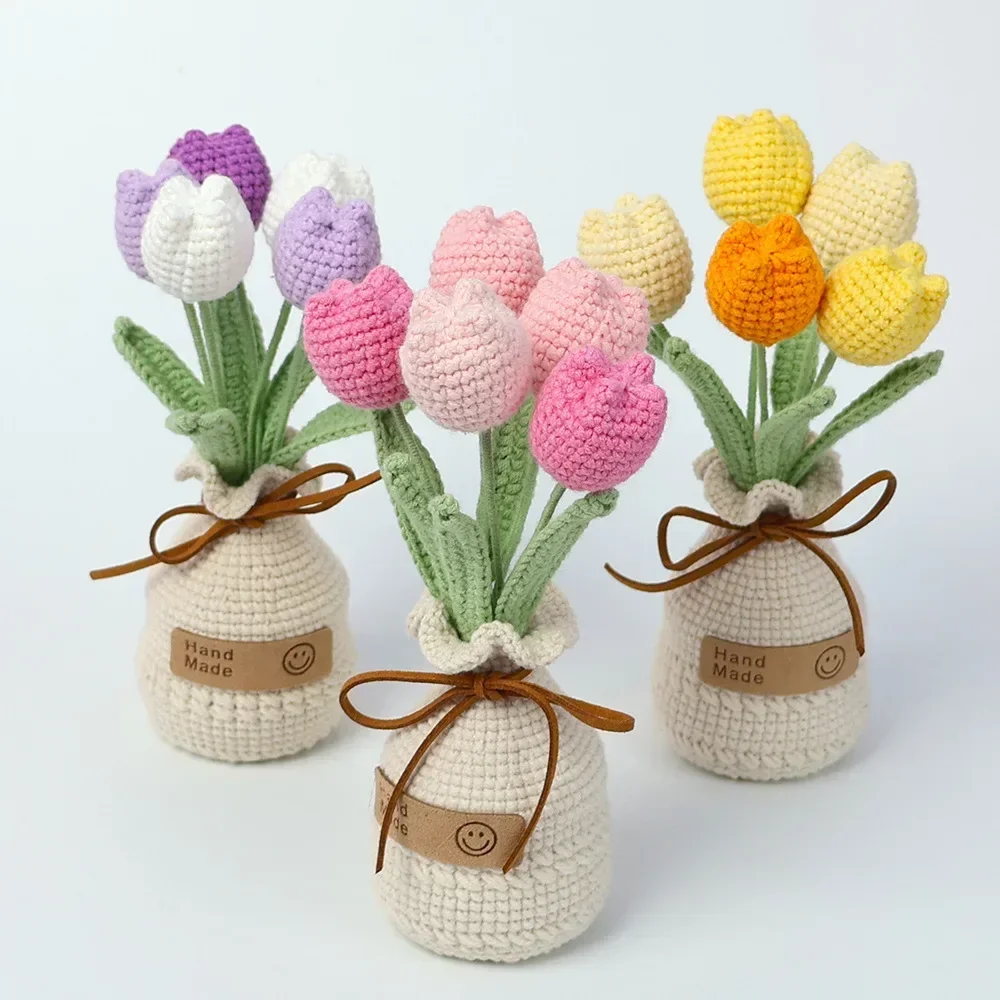 Women Artificial Crochet Tulip Flowers Potted for Home Decoraction Handmade Mother's Day Gift Wholesales 2024 New Fashion Gift