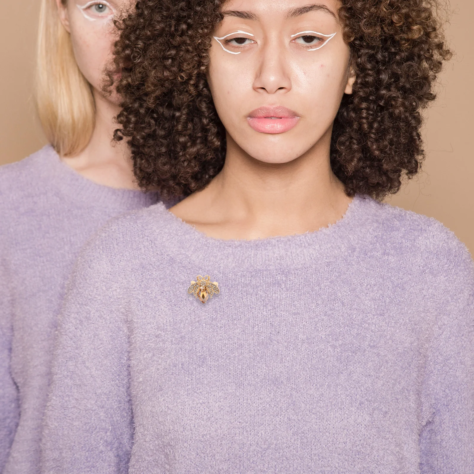 

10pcs Bee Brooch Retro Metal Rhinestone Lapel Pin For Women Sparkling Animal Brooch Safety Pin For Shirts Backpacks Scarves