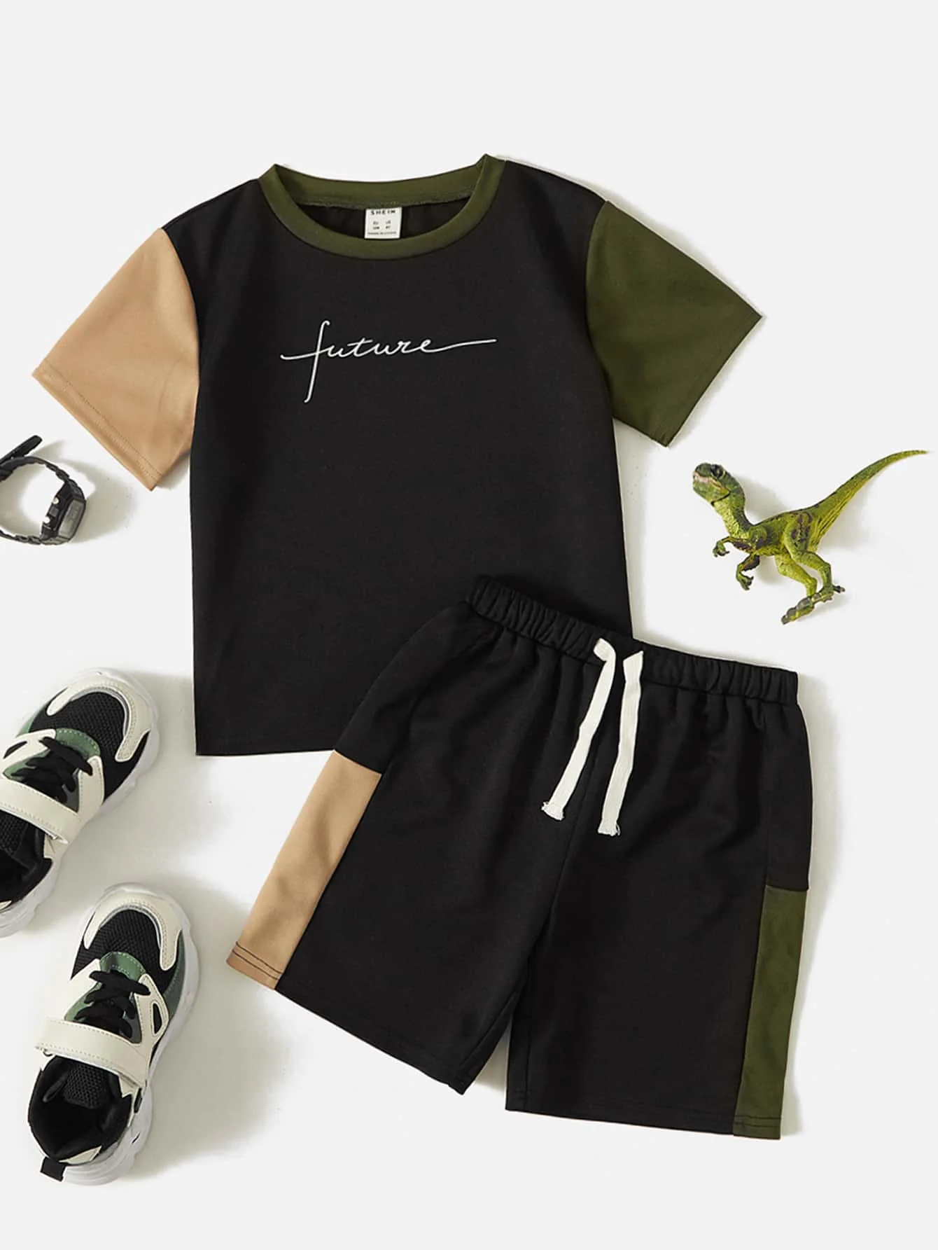 Stylish Young Boys Monogram Graphic Contrast Sleeve T-shirt and Belted Shorts Summer Breathable Suit