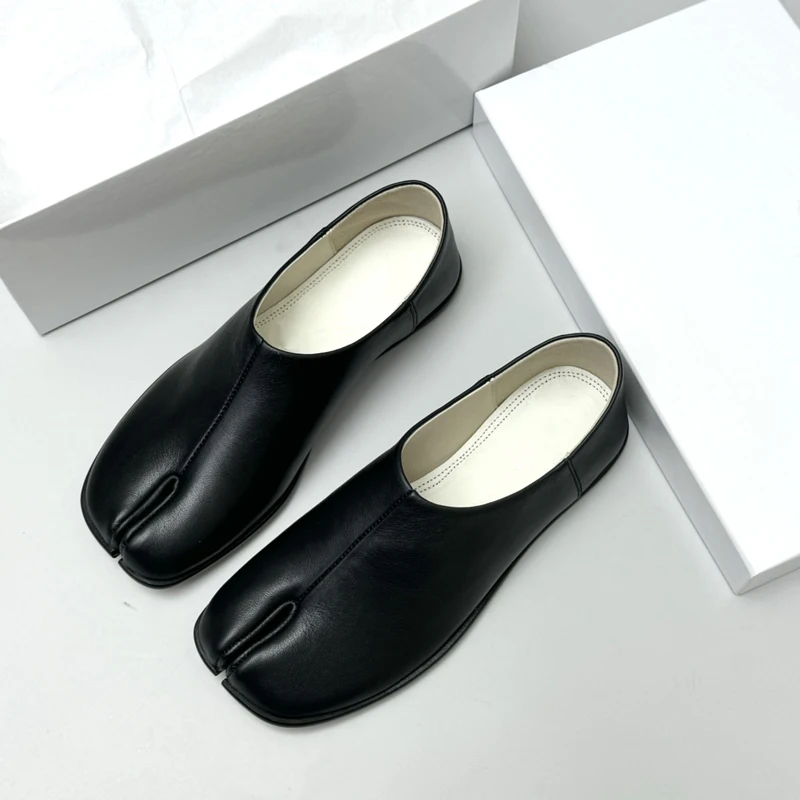 Classic Low Heel Slip On Loafers Flat Women Shoes New Arrival Split Toe Shoes High Quality Real Leather Mary Jane Platform Shoes