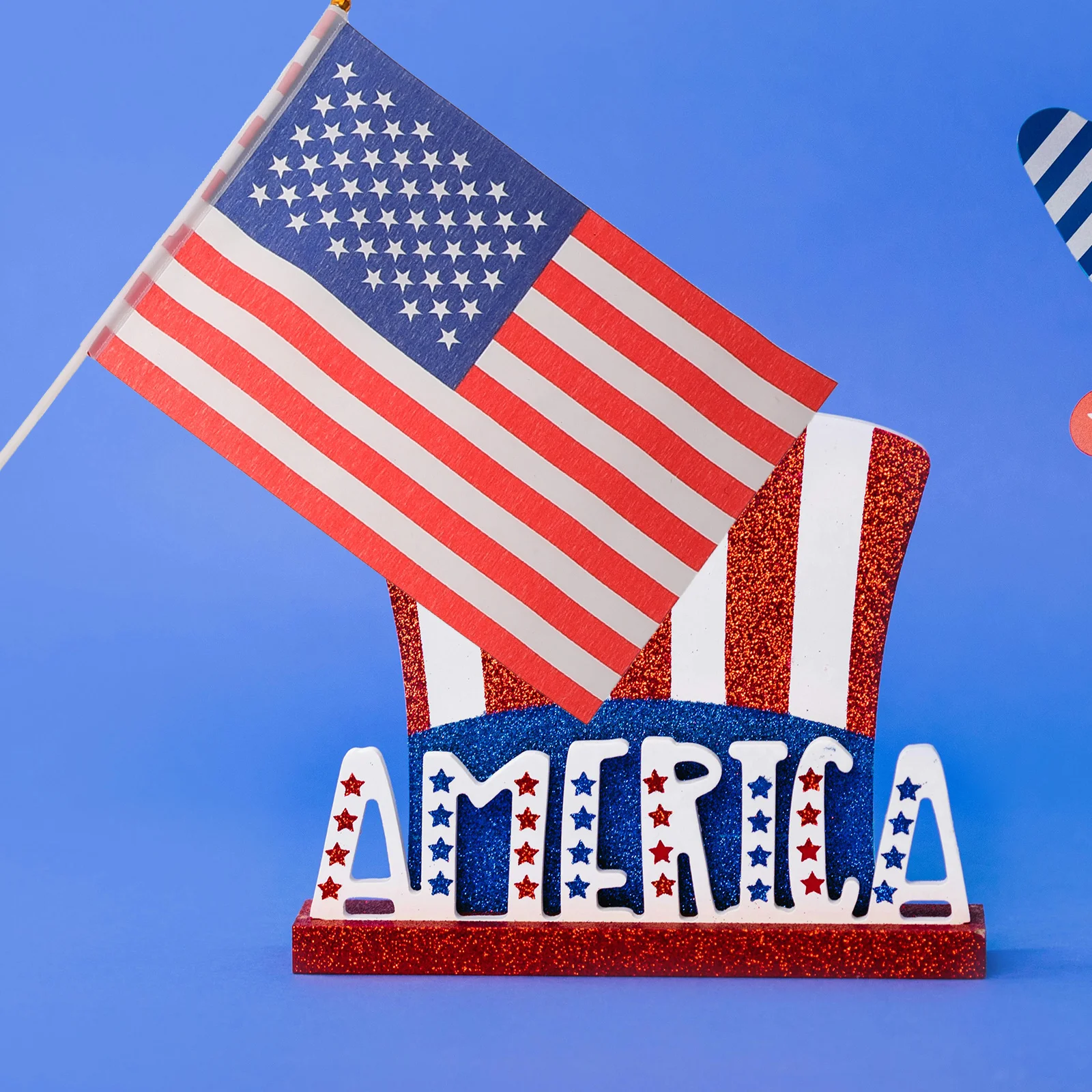 

20Pcs Mini Handheld Us Flags on Sticks Small American Flags for 4th of July Independence Day Memorial Day Patriotic Events