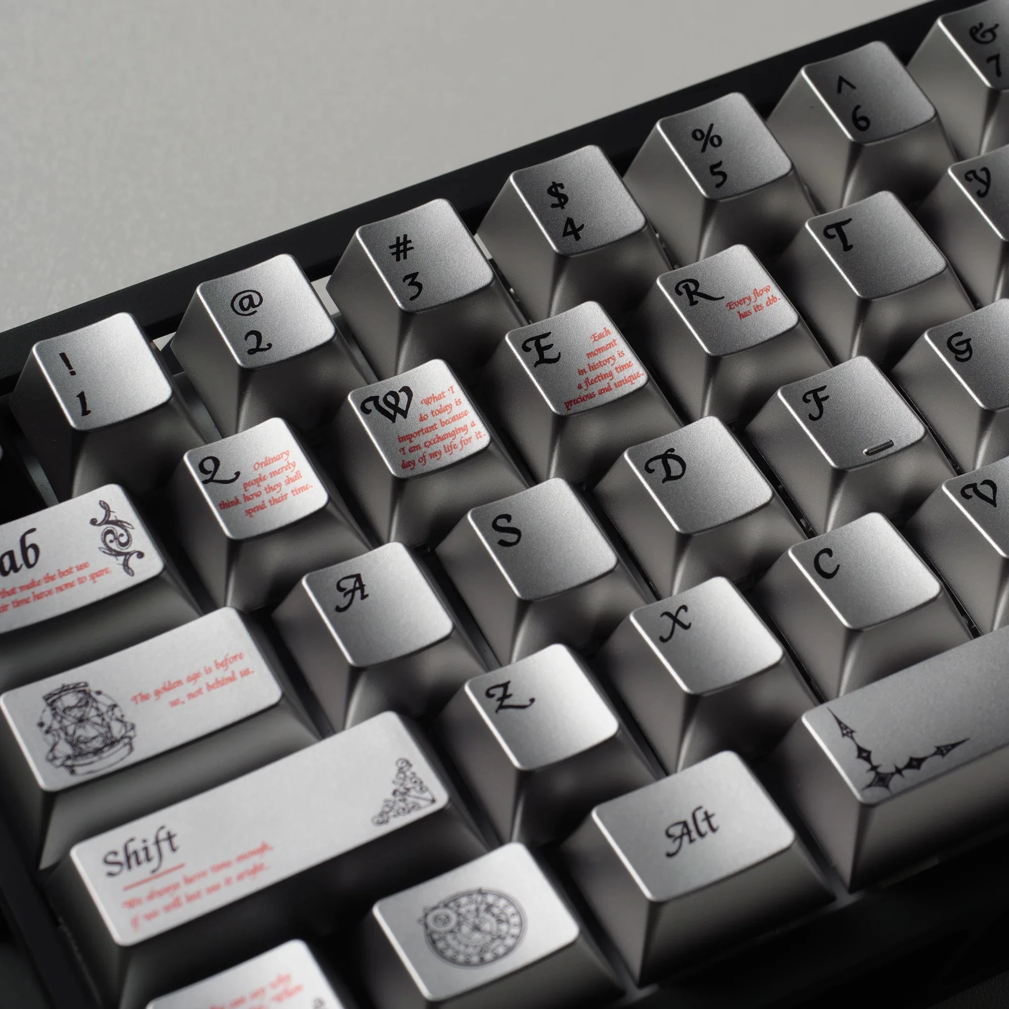 Womier Timeless 112-Key 5 Sides Dye Sub PBT Keycaps طلاء معدني أغطية مفاتيح الكرز الشخصي لمفاتيح MX لوحة المفاتيح الميكانيكية