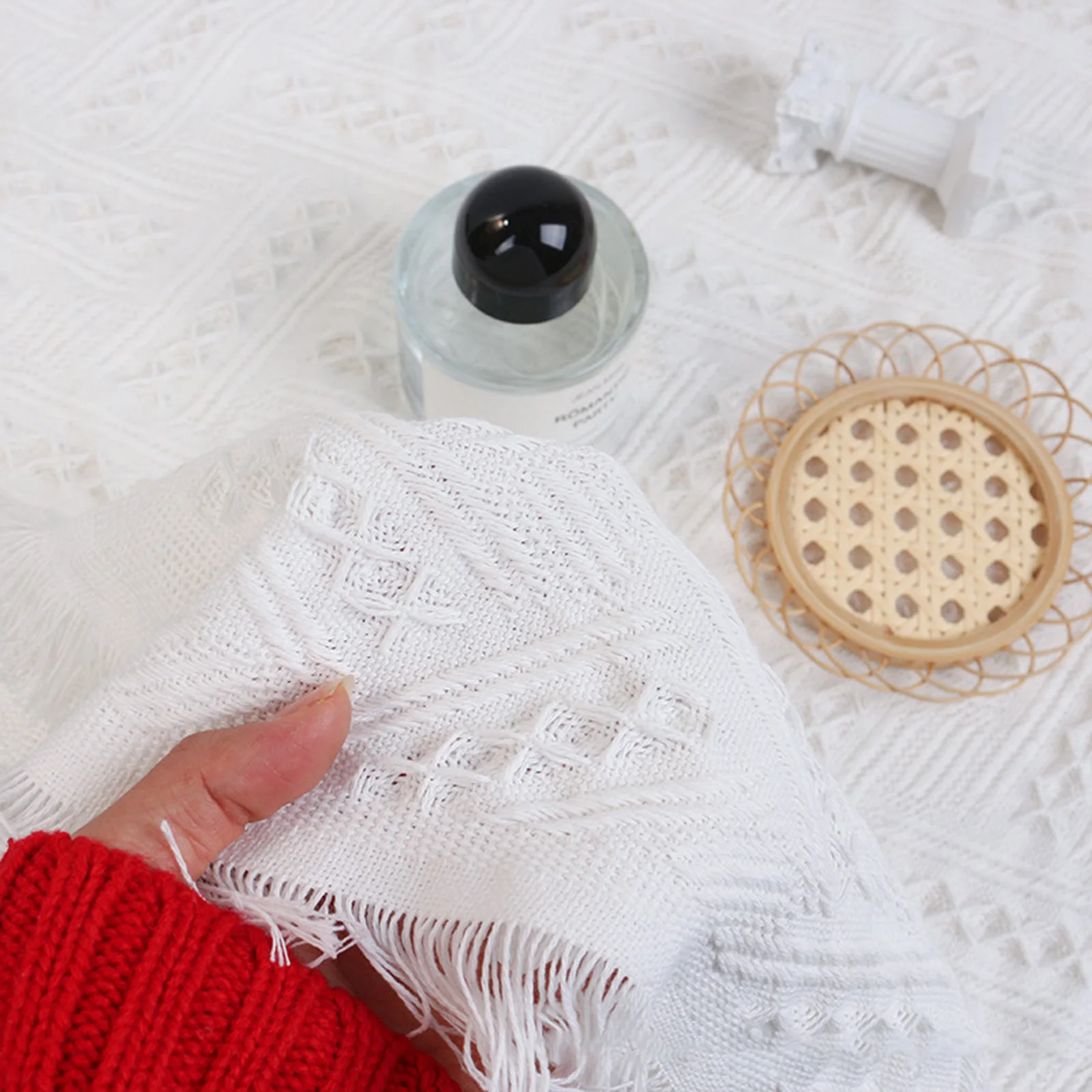 

1Pcs Pure Color Embossed Background Cloth Elegant Tablecloth for Wedding Dinner Home Party Decoration Wedding Tablecloth