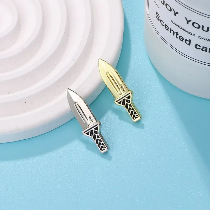 Knife Small Sword Dagger Enamel Brooch Creative Alloy Lapel Pin Badge Backpack Clothing Funny Jewelry Accessories Friends Gift