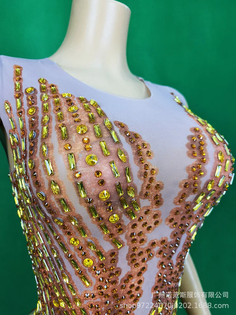 فستان سهرة ذو لون ثقيل مرصع بالألماس لحفلات أعياد الميلاد، فستان Miss Universe يختار الملابس النموذجية