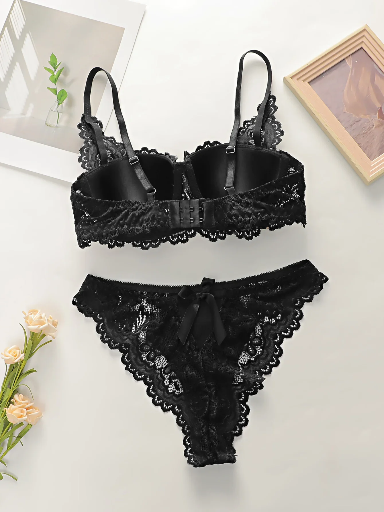 

Women's New Black Lace Bra With Steel Rims, Lifting Bra, Underwear, Hip Lifting Triangle Underwear Set B1111PRO