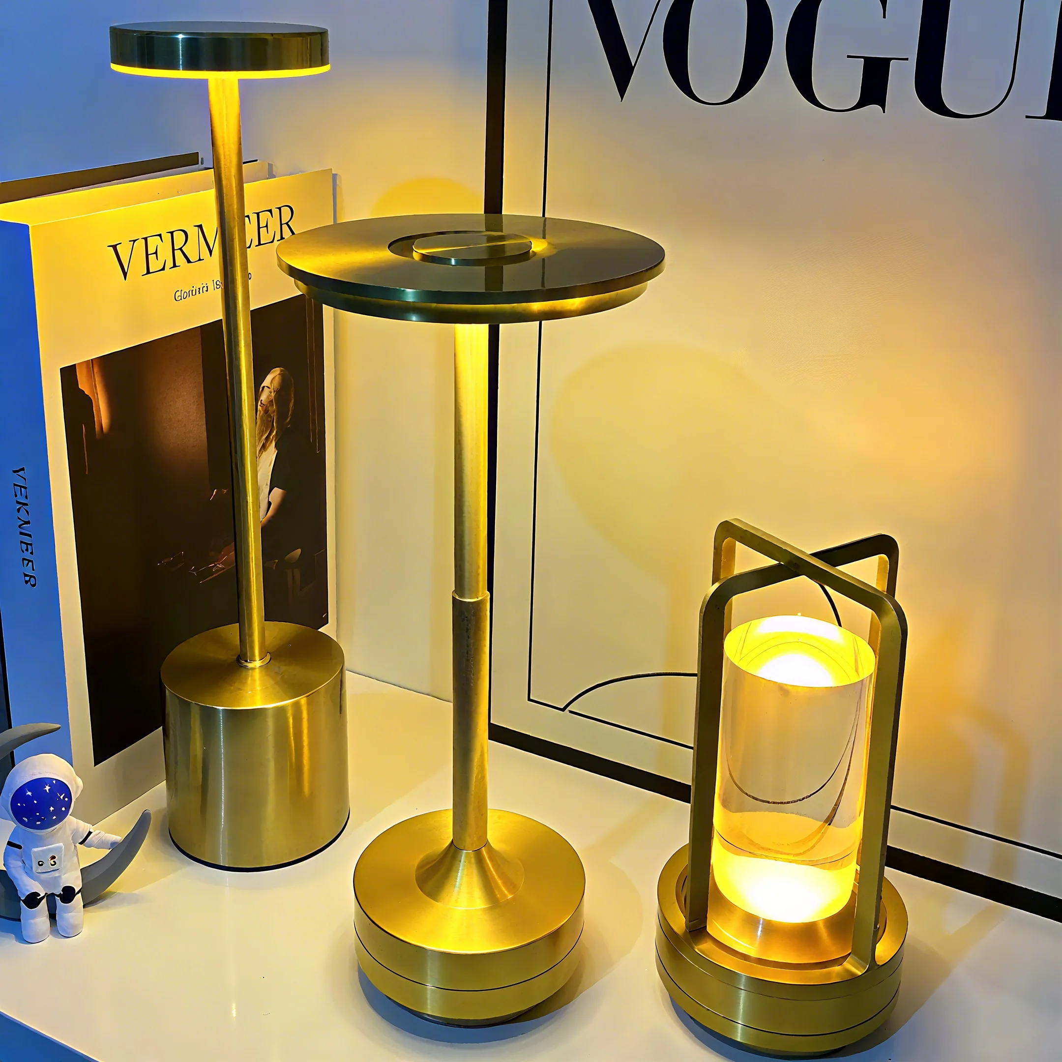 

Retro Desk Lamp Warm White Light USB-C Fast Charge USB-C Fast Charge Waterproof Dimmable Gift Idea Table Bedside Lamp Home Decor