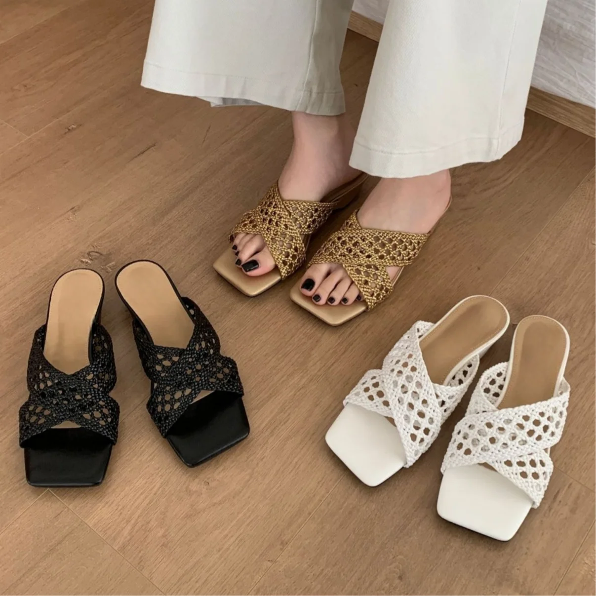 

Woven Hollow Shoes Breathable Comfort Thick-heeled Slippers Summer New Square Toe Sandals Slip-resistant Wear-resistant Slippers
