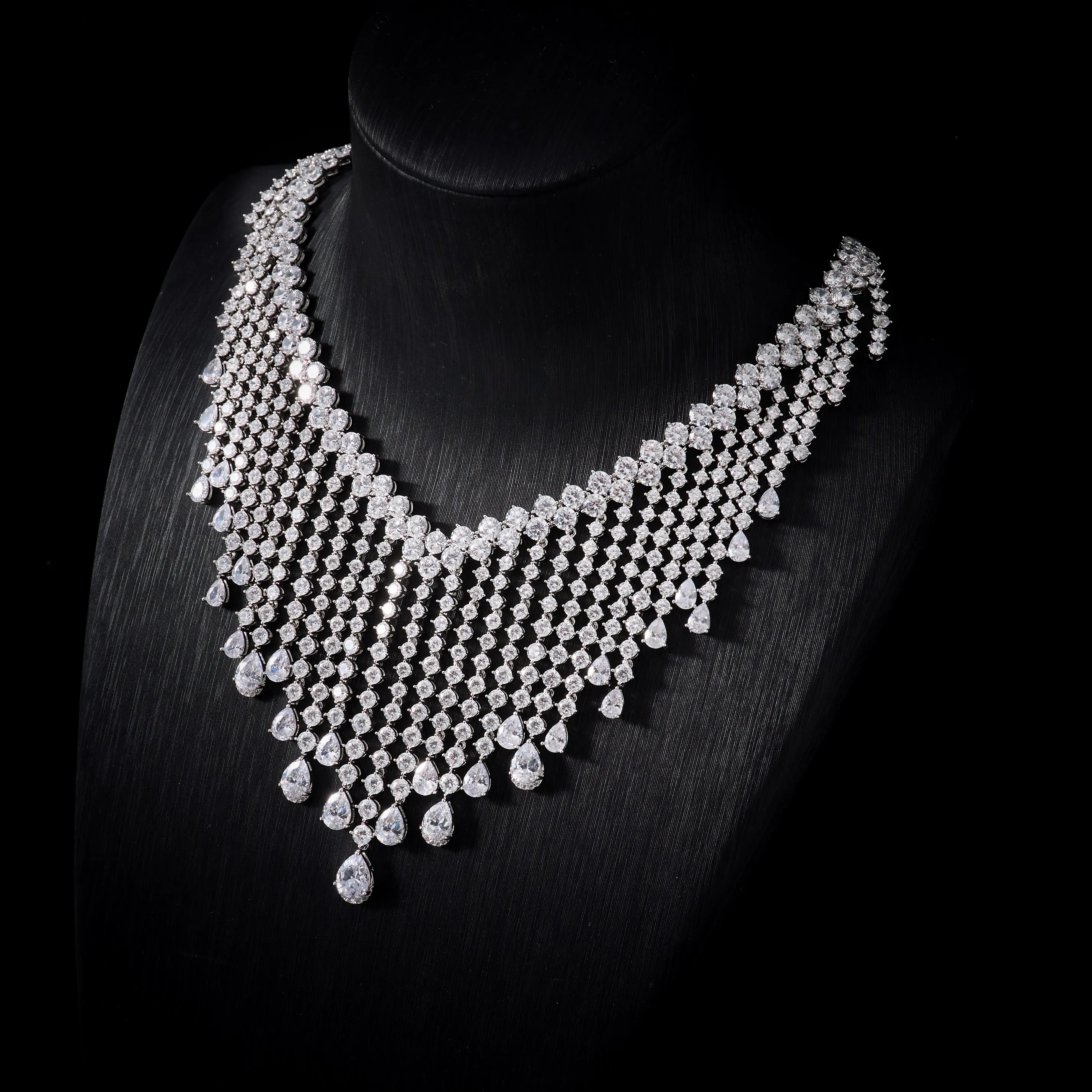 IN JEWELIFE 250102 Luxury Jewelry Set For Women Cubic Zirconia High Quality Elegant Necklace Sets Handcrafted Exquisite Suit