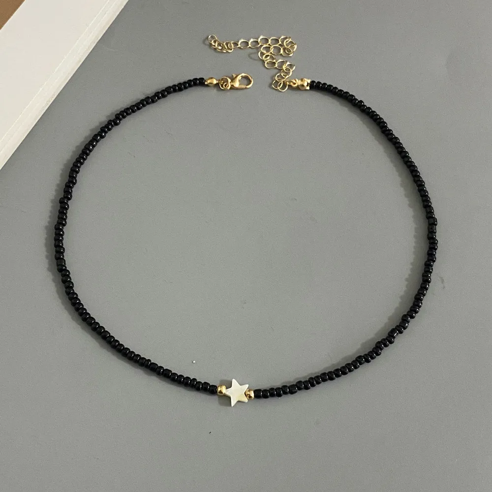 Handmade Necklace for Girl and Women Colorful Seed Beads Cute Romantic Choker Jewelry Gift for Friend White Black Fashion