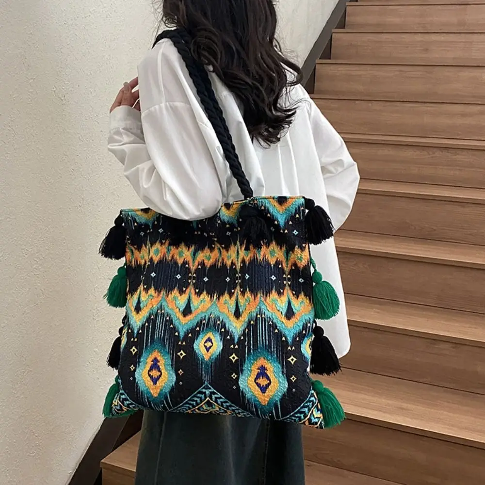 

Large Capacity Tassel Tote Bag Fringe Cloth Ethnic Style Shoulder Bag Drawstring Geometric Pattern Bohemian Handbag Beach