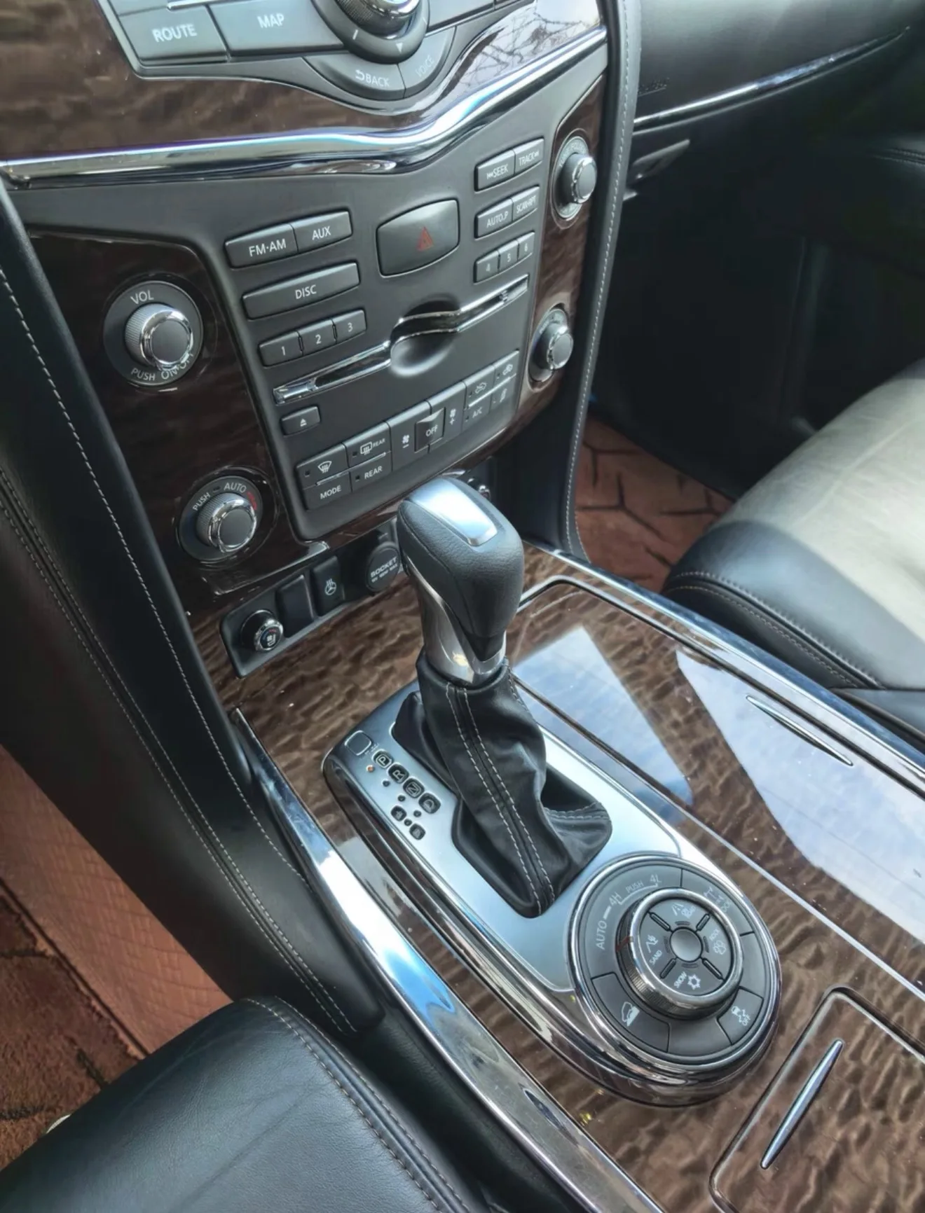 XAO Leather Front Gear Shift Knob for nis san Patrol Y62 QX56 QX80 Automatic Shifter Lever Head