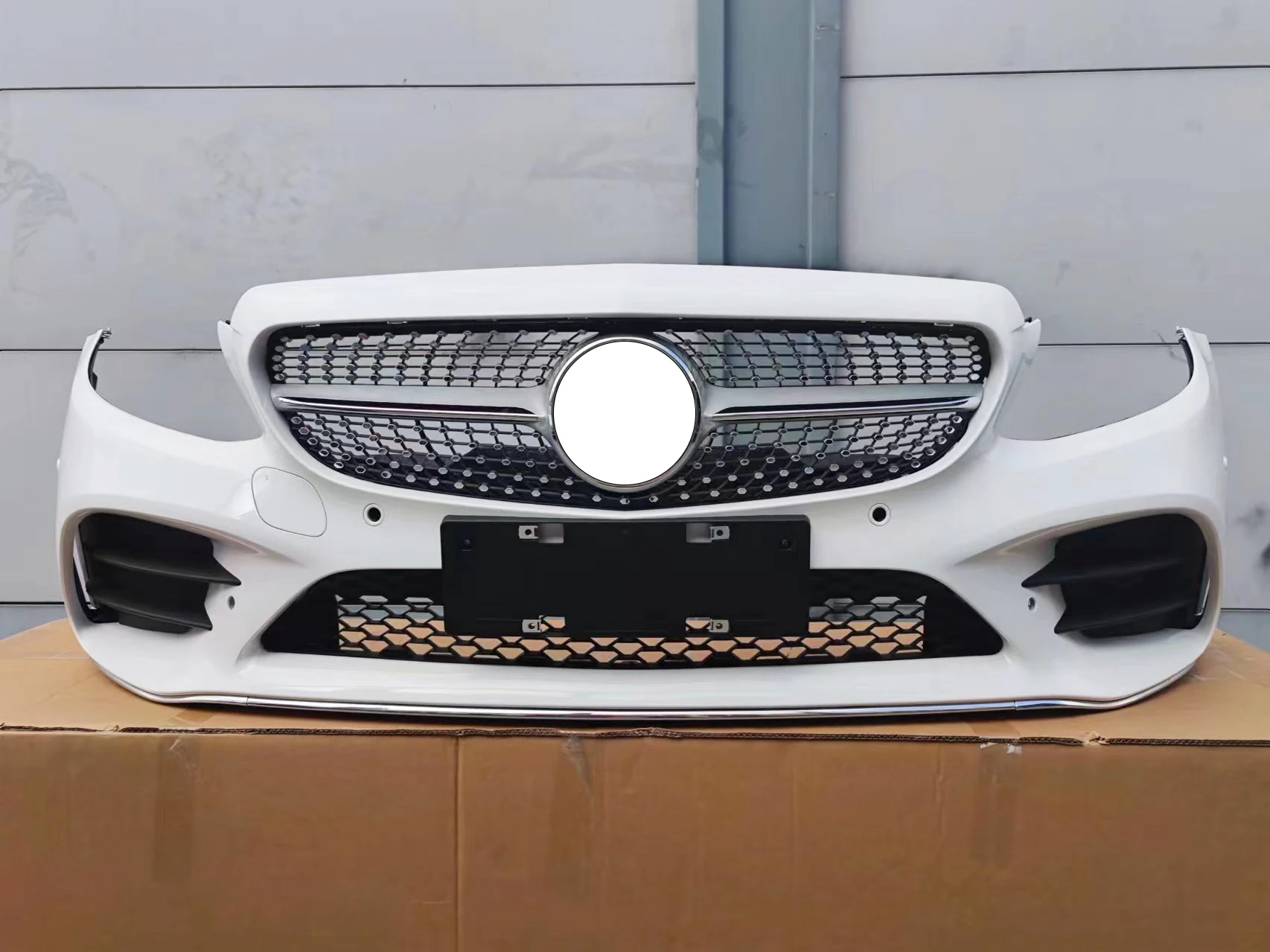 Suitable for Mercedes Benz C-Class front bumper assembly W205 sport version  