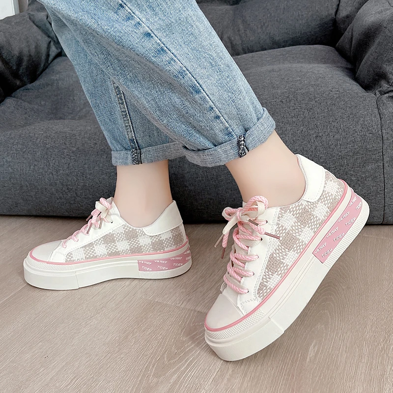 2024 Little White Female Canvas Platform Shoes Flat Women Vulcanize Women\'s Breathable Thick Sole Casual Sports Sneakers