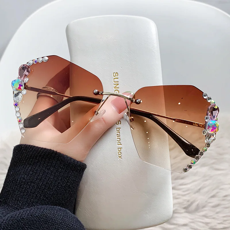 

Women Luxury Ocean Lens Sunglasses Ladies Rimless Rhinestone Sun Glasses Unisex Fashion Gradient Oversized Anti-glare Eyewear