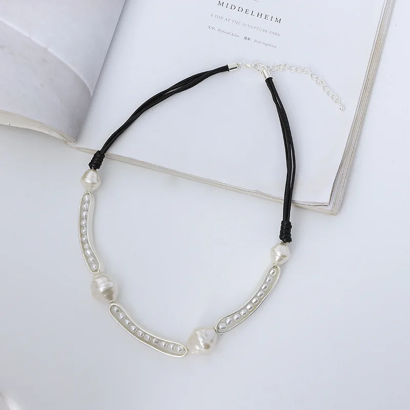 DIY accessories new pearl necklace collarbone chain women's short high-end ins fashion jewelry retro simple necklace