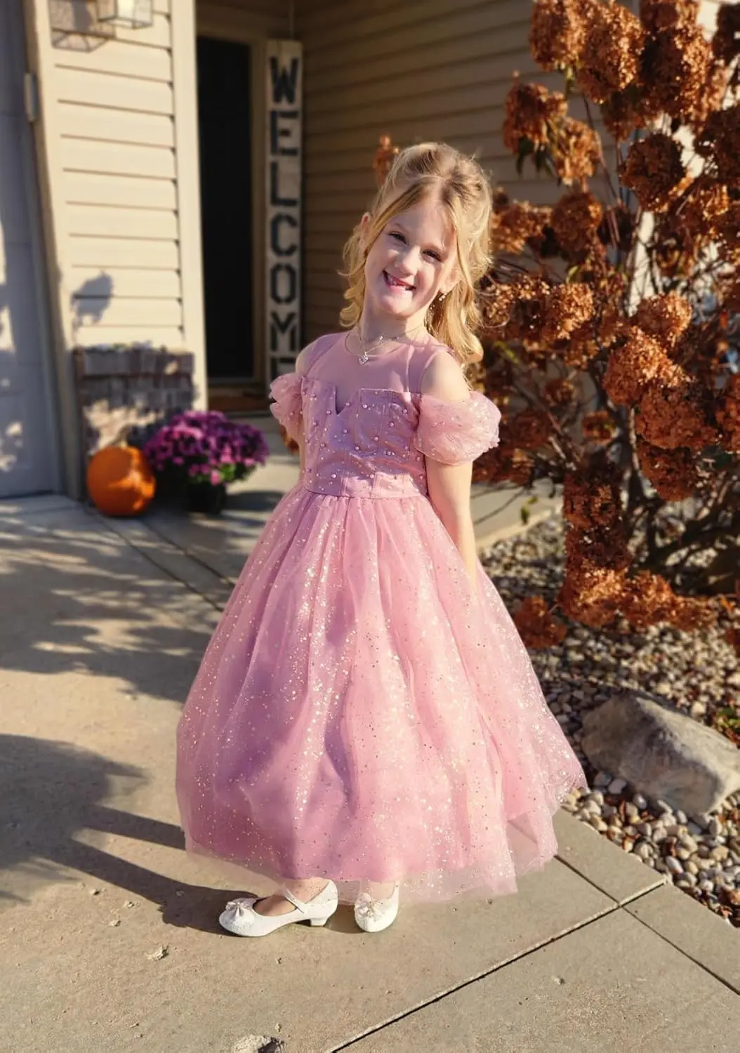 فستان الأميرة المتلألئ من التول فساتين بناتي الزهور بكتف بارد طويل على شكل حرف A لحفلات الزفاف فستان فتاة