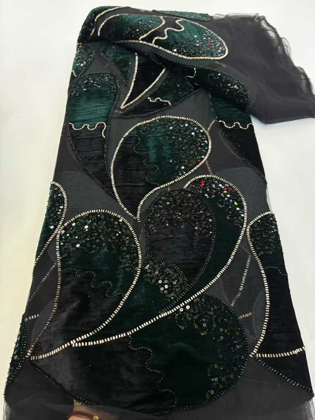 

Luxury French Sequin Velvet Lace Fabric 2025 High Quality Nigerian African Beaded Lace Fabric Women's Wedding Party Dresses