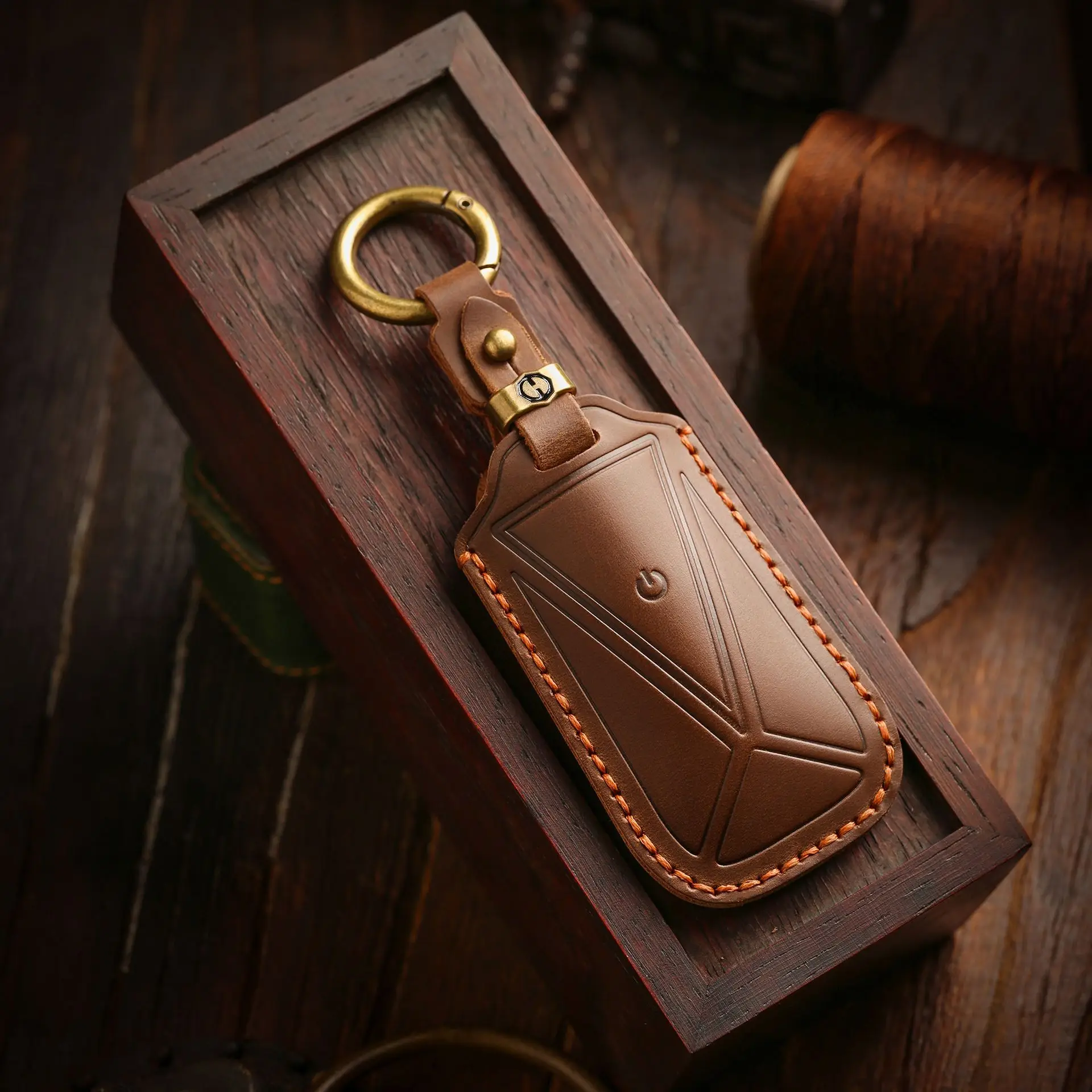 For AVATR 07 2024 11 EV Key Fob, Full Wrapping Genuine Leather Case, Anti-Scratch & Shockproof Cover, Complete with Key Ring