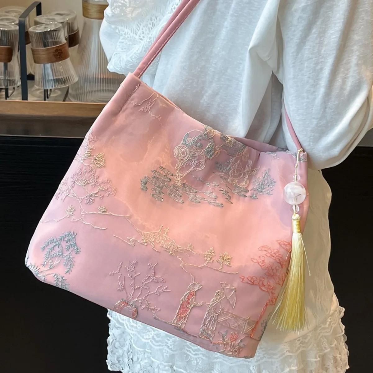 

2025 New Chinese Style Embroidered Bucket Bag for Women, Summer Vintage Qipao Shoulder Crossbody Bag, Hanfu Fashion Accessory