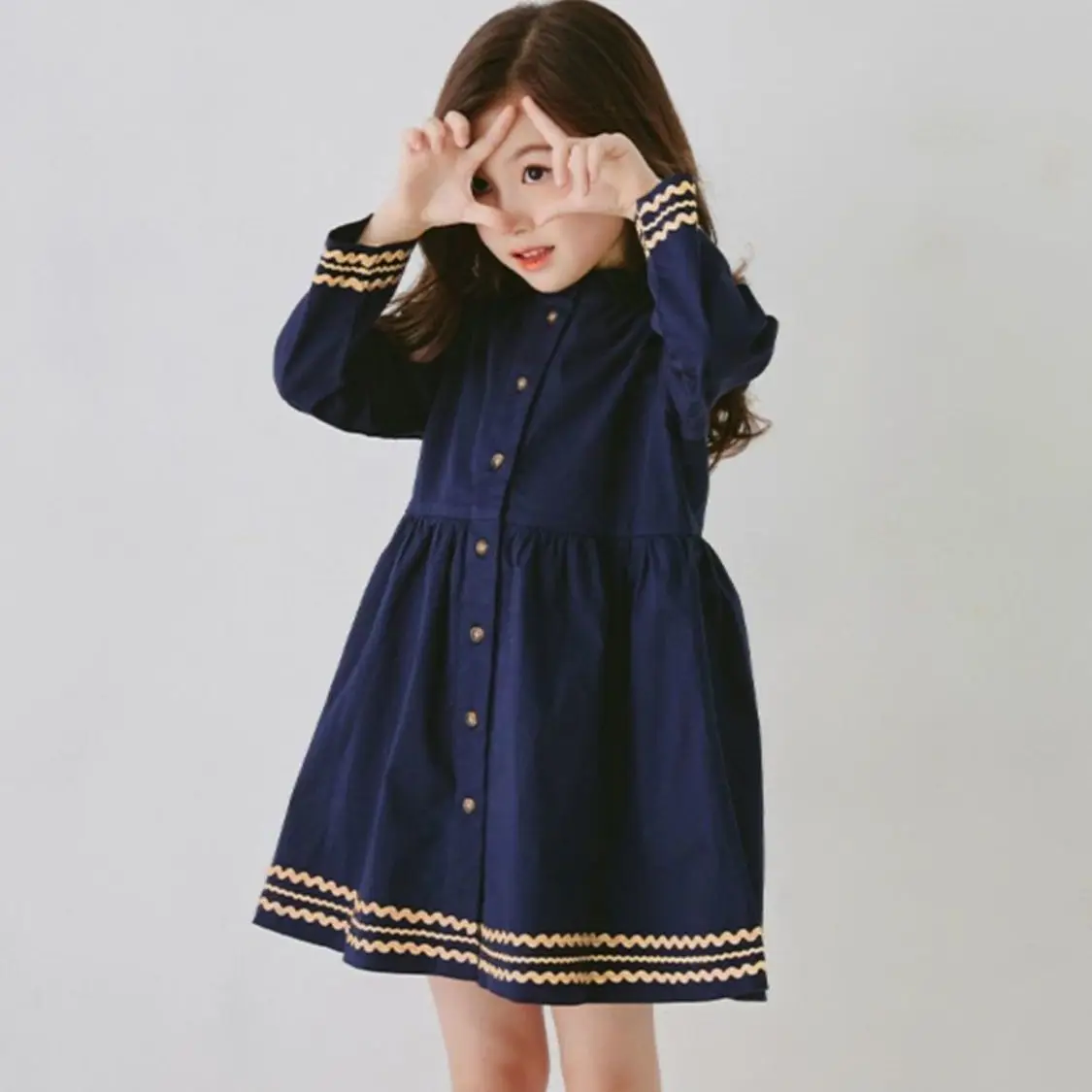 

Новое поступление для девочек, весенне-осеннее милое платье принцессы в консервативном стиле с длинными рукавами для маленьких девочек 4-12 лет